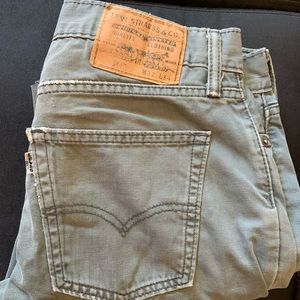 Levis 514 distressed crop mid rise jeans